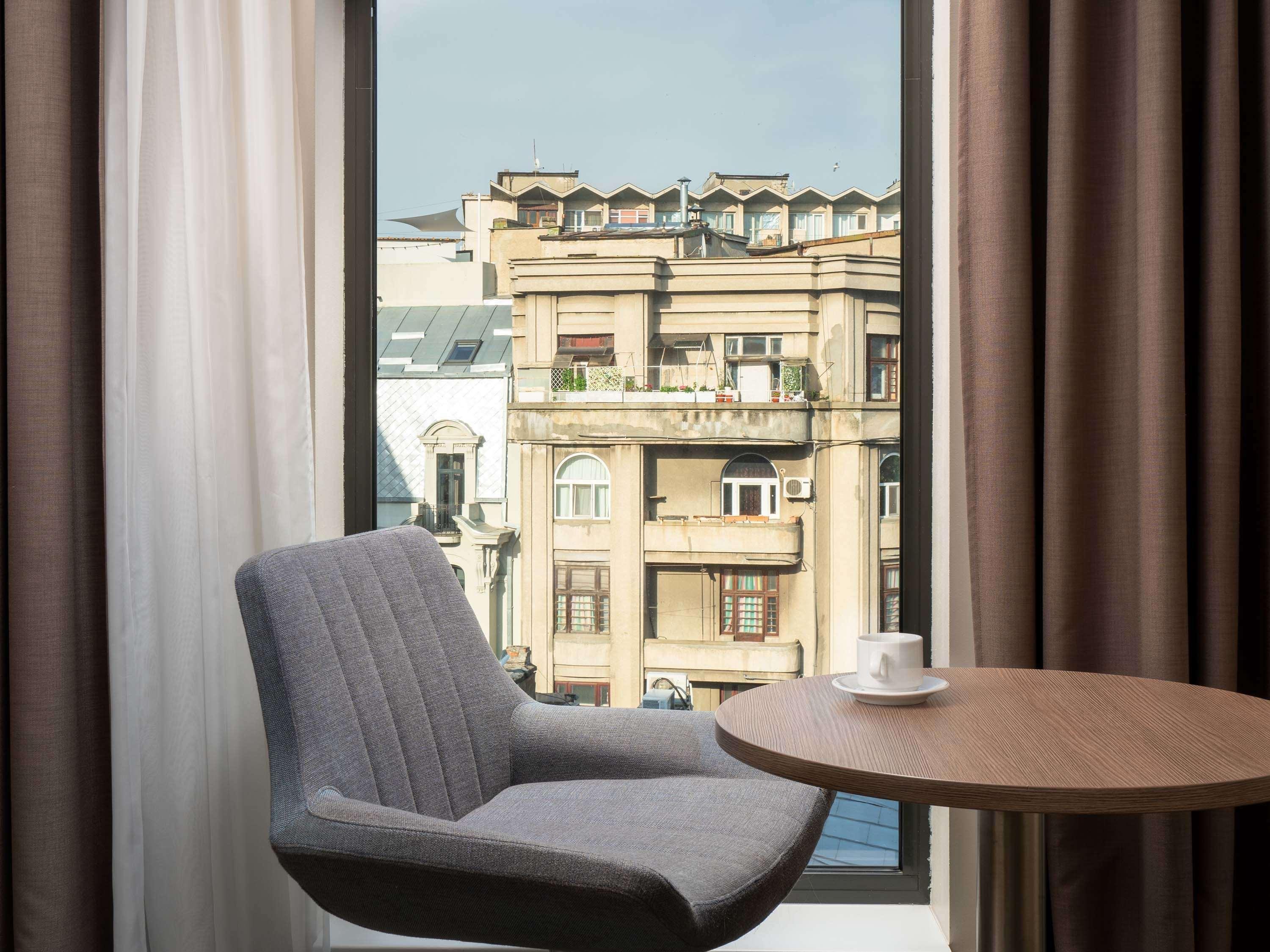 Mercure Center