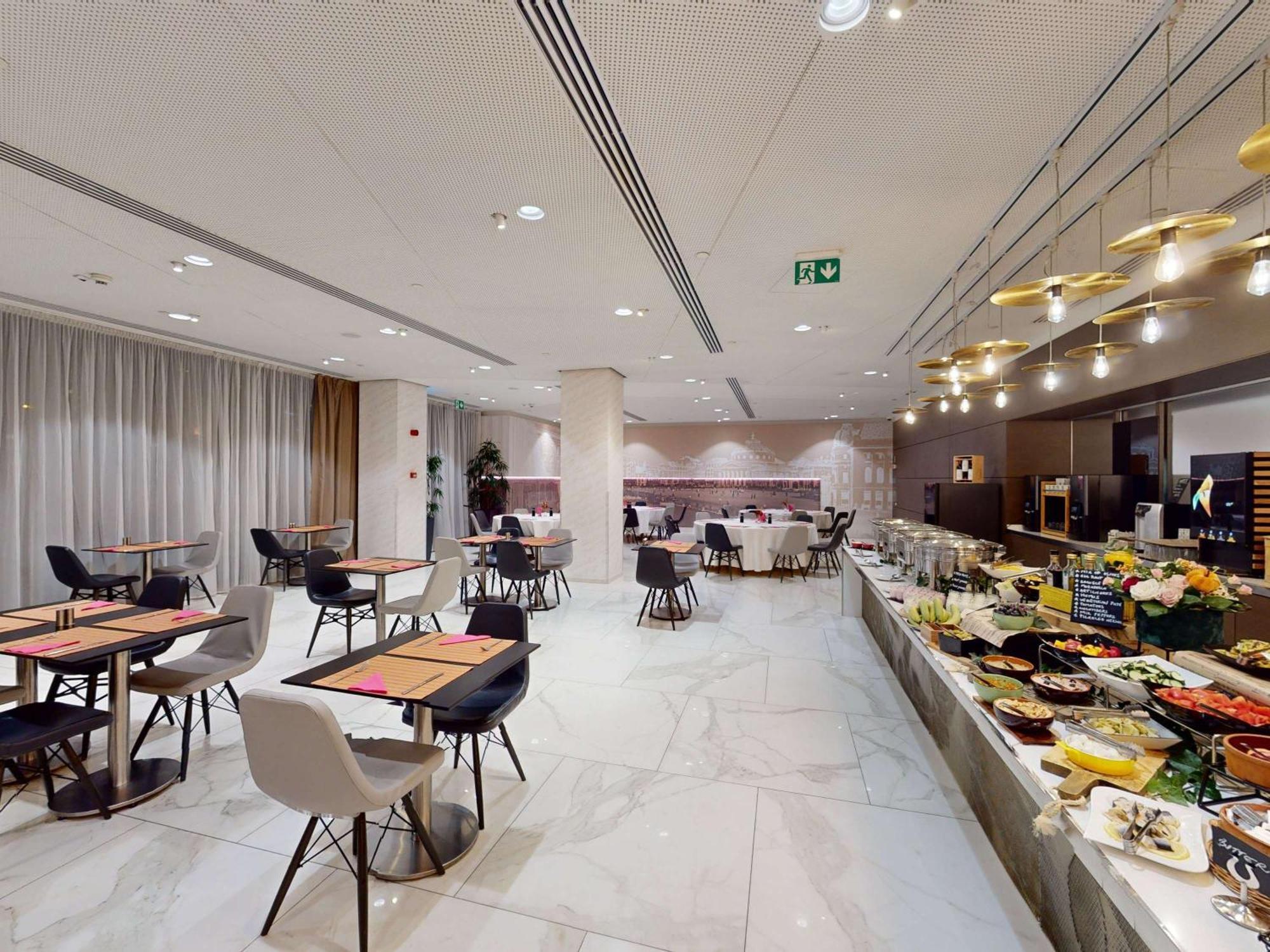 Mercure Center