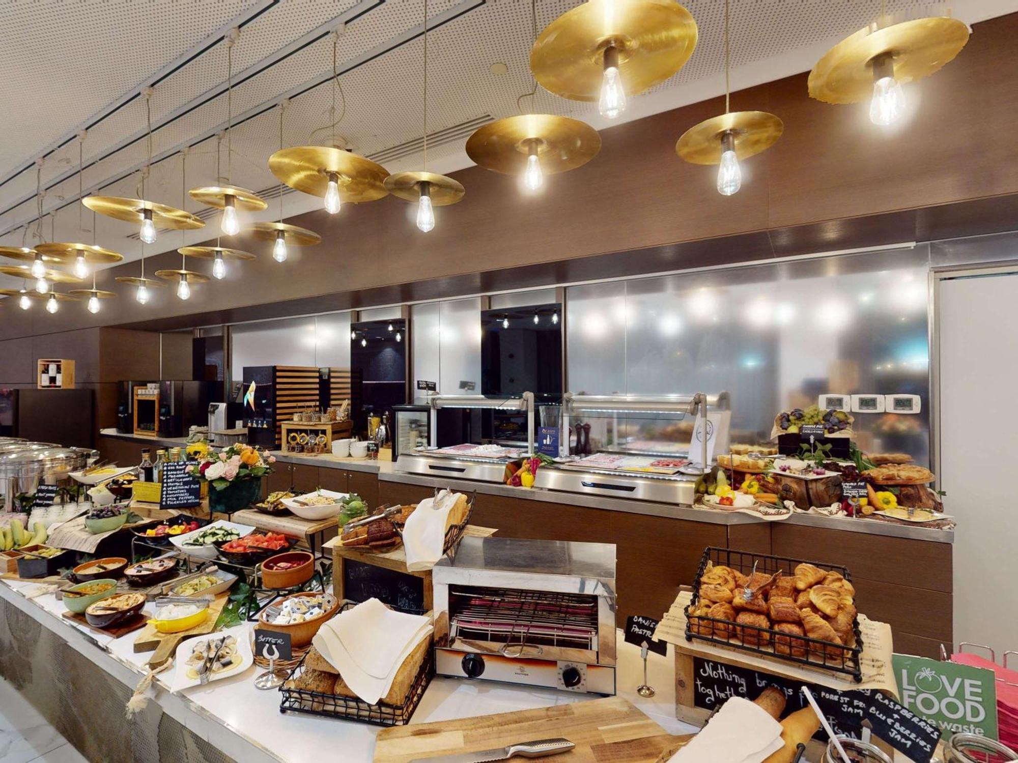 Mercure Center 4* Bucharest