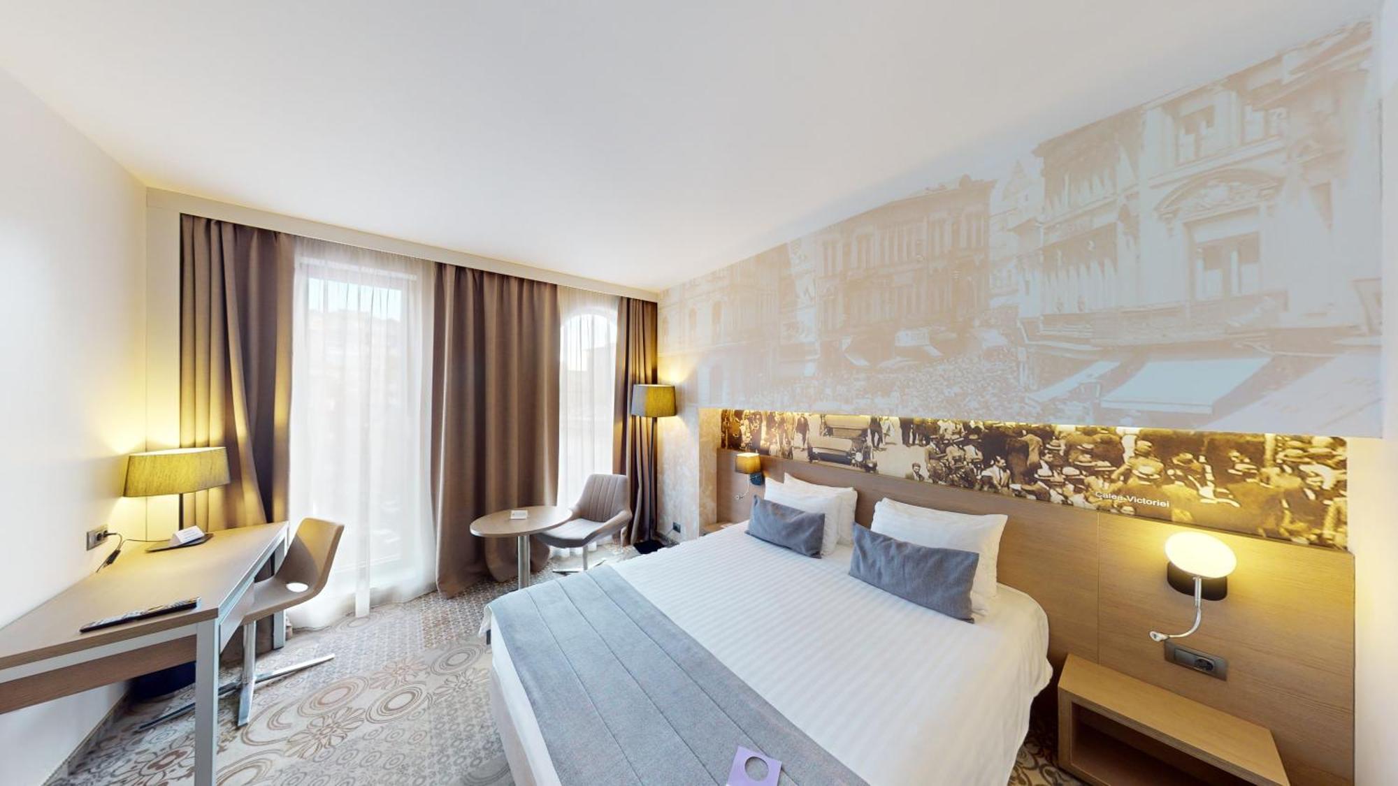 Mercure Center 4*